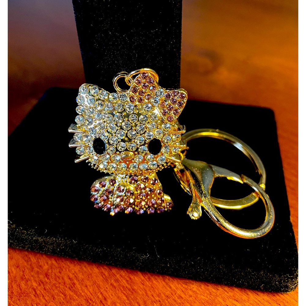 Pocketbook Charm or Keychain. Purple Kitty. New